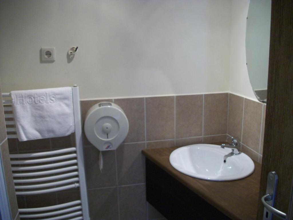 Hotel Viktoria Balatonalmádi Room photo